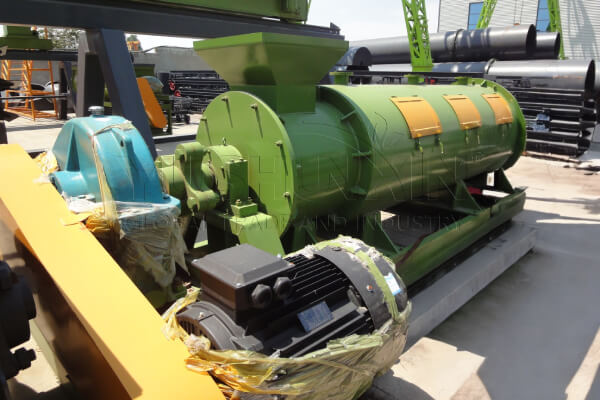 stirring teeth granulator for 30000 annual organic fertilizer pellet production
