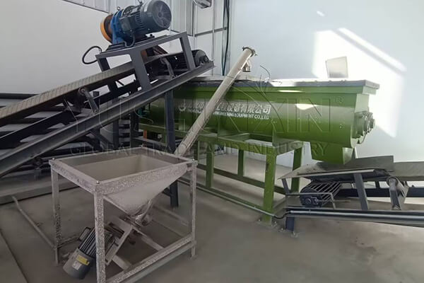 powder mixing with screw conveyor adding