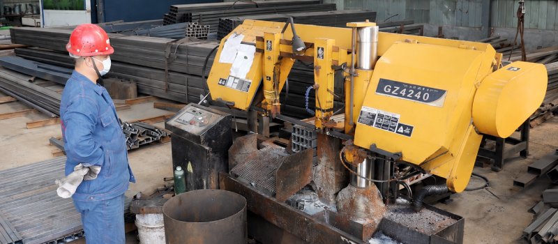 Band Saw Machine